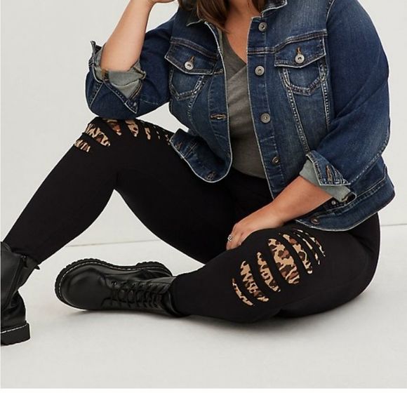 Torrid Black Shredded Knee Leopard Back Premium Leggings Comfort Waist 2… - Picture 2 of 5